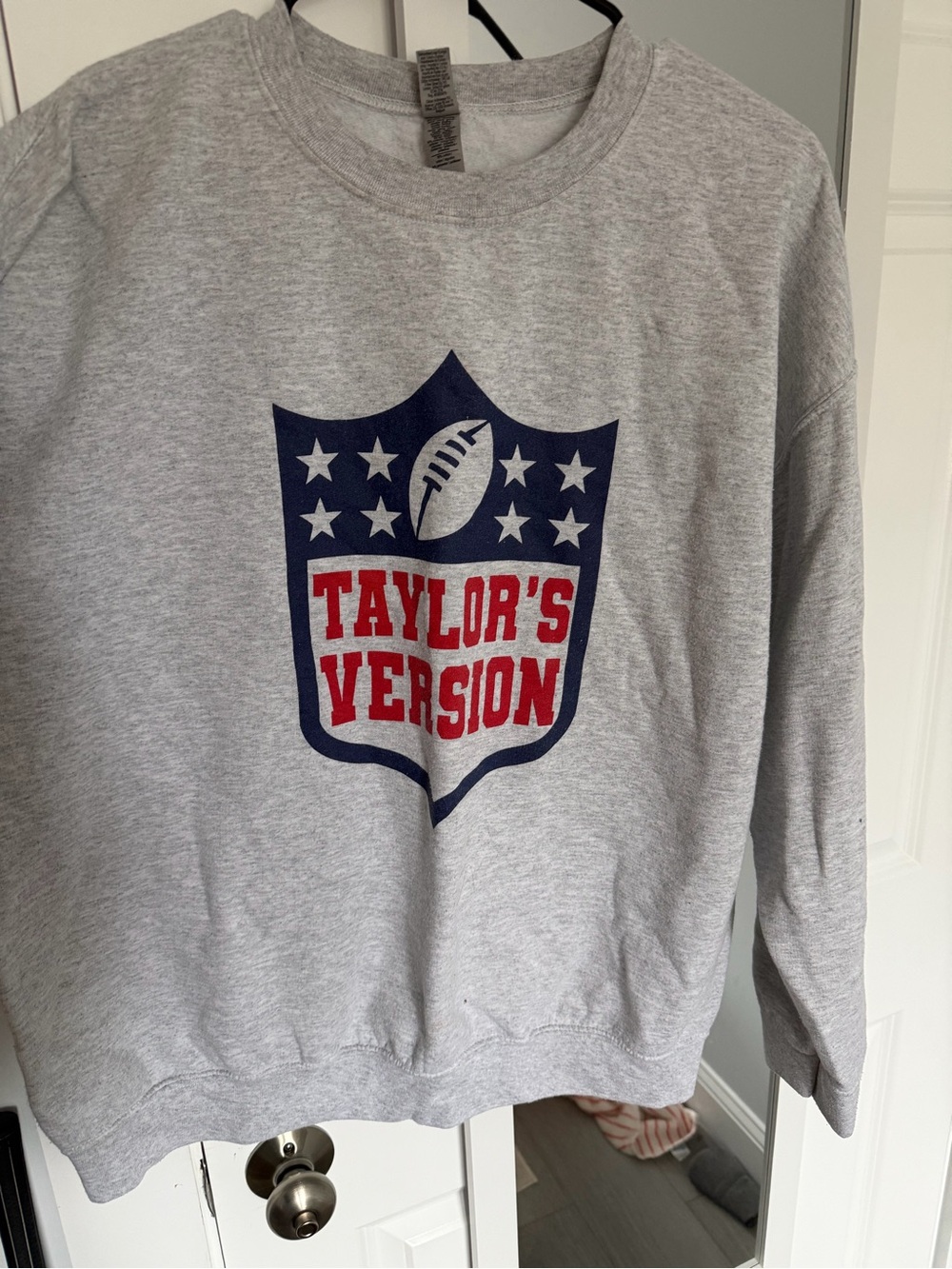 Taylor Swift NFL Sweatshirt XL